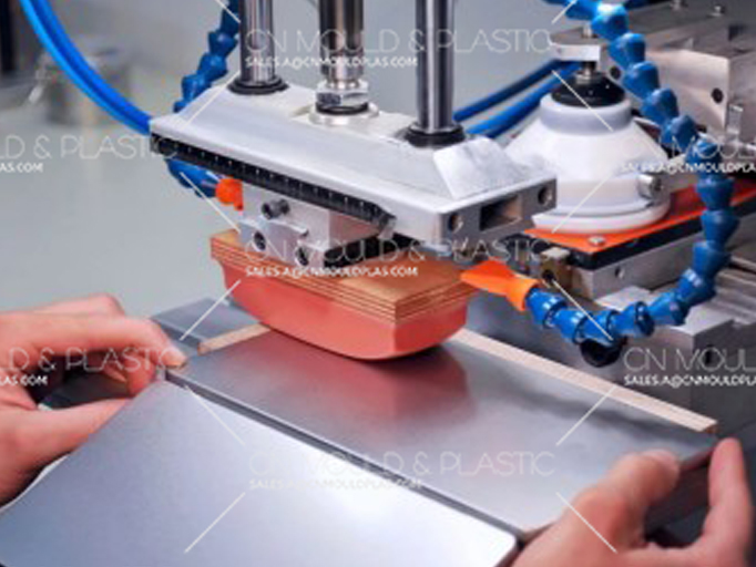 Introduction au processus de traitement de surface des matériaux: Pad Printing